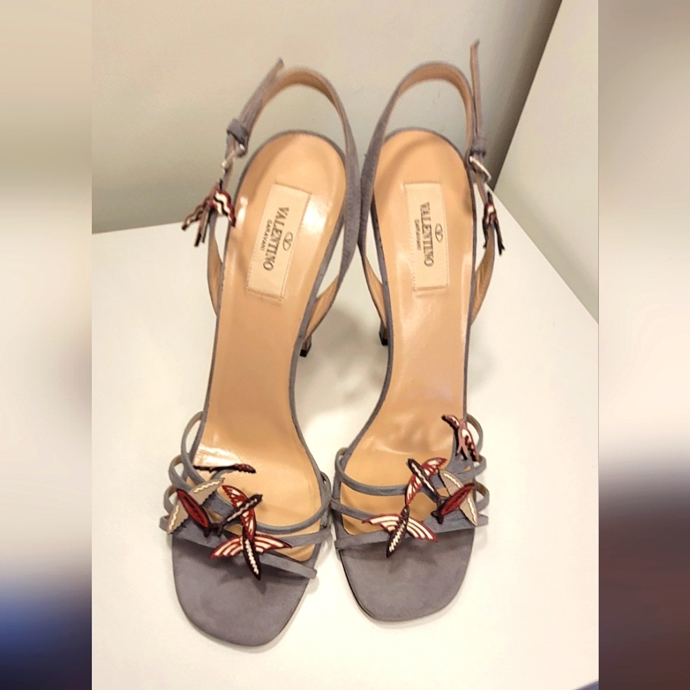 VALENTINO GARAVANI Bird Appliqué Suede Sandals size 40 (US 10)